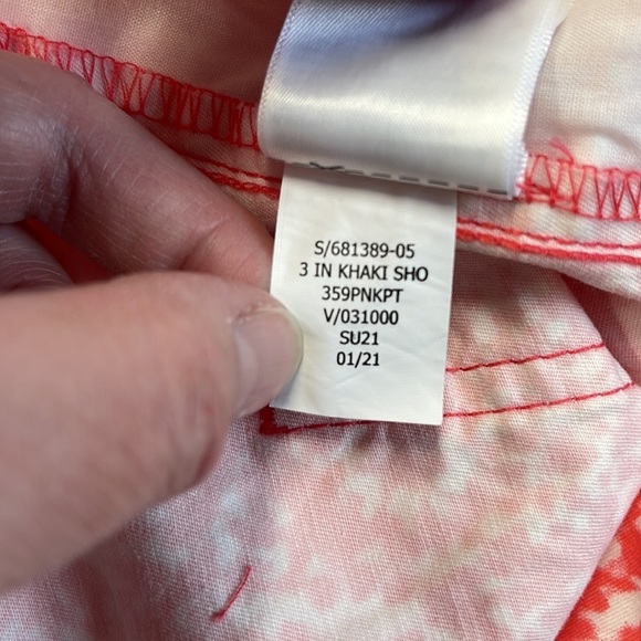 Gap NWT Pink & White 3 Inch Stretch Mid Rise Khaki Shorts Size 10 - Picture 8 of 9
